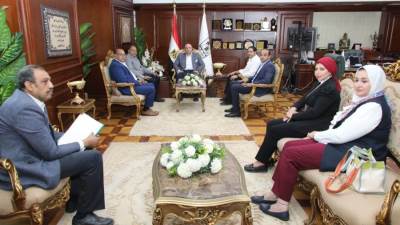 رئيس هيئة تنمية الصعيد يلتقي محافظ بني سويف لبحث آفاق التعاون المشترك