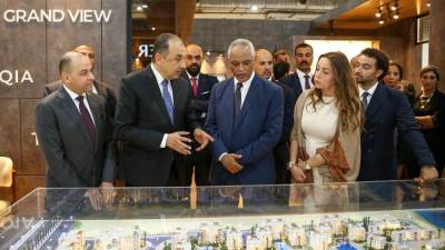 شيمي يزور جناحي "مصر الجديدة" و"الإسكندرية للاستثمارات" بمعرض سيتي سكيب