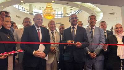 نائب وزير الإسكان يفتتح المعرض والمؤتمر الدولي للمياه والطاقة 