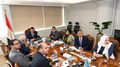 وزير الإسكان يتابع موقف مشروعات «مارينا» و«حديقة الأزبكية» و«أسوان الجديدة»