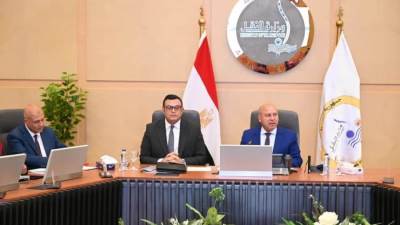 كامل الوزير والشربيني يبحثان ترفيق المناطق الصناعية تمهيداً لطرح الأراضي أول ديسمبر