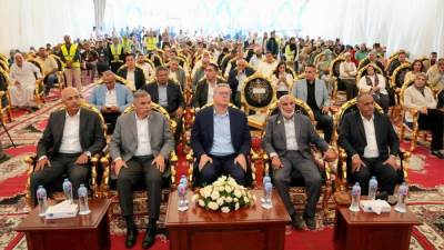 وزير البترول ومحافظ الإسكندرية يفتتحان تطوير قري منطقة كنج مريوط