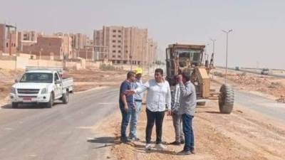 رئيس جهاز بني سويف الجديدة: جارٍ رفع كفاءة الطرق بالحى الثالث وجزيرة الصناعات