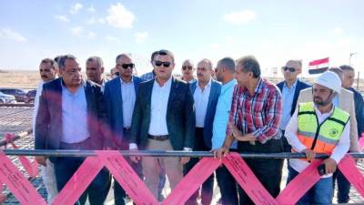 وزير الإسكان يتفقد محطة التحلية الكيميائية بمدينة العلمين الجديدة