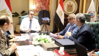 الصحة: تم إصدار 4 ملايين و7 آلاف قرار علاج على نفقة الدولة