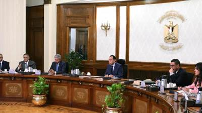 مدبولي يستعرض مستجدات مشروع إعادة إحياء منطقة نزلة السمان كمقصد سياحي