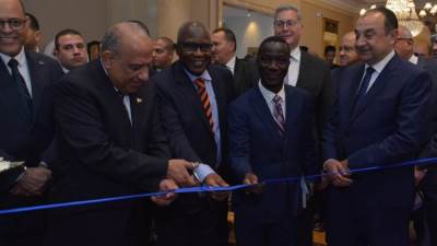 وزير الكهرباء يفتتح معرض صناعة المهمات والمعدات الكهربائية