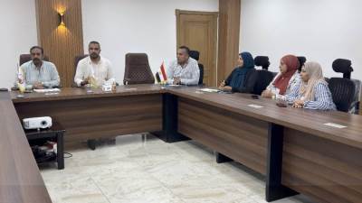 محمود مراد يتابع مشروعات الإسكان والطرق.. ويقود جولة بالحي 14 بالعبور الجديدة