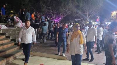 جهاز الشيخ زايد يزيل إشغالات الحي 11 و13.. ويغلق المقاهي والمحال المخالفة