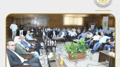 وزير الإسكان يعقد اجتماعاً مع رؤساء أجهزة مدن غرب القاهرة