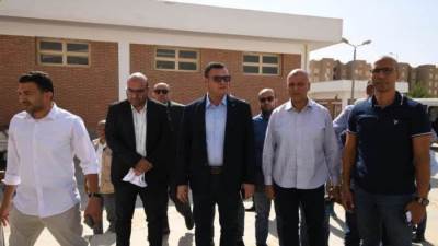 وزير الإسكان يتفقد محطة رفع صرف صحي ابني بيتك 5 بحدائق أكتوبر