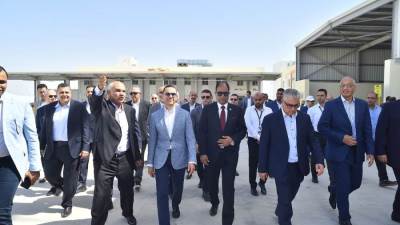 وزير الاستثمار  يتفقد المركز اللوجستي الجمركي للمنطقة الاقتصادية لقناة السويس