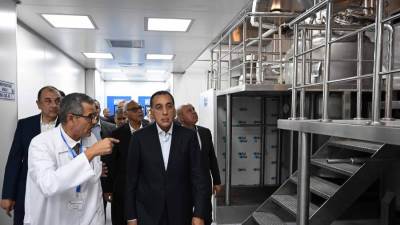 مدبولي يفتتح مصنع "إنتاج الخامات الدوائية" ومصنع "المطهرات" بشركة النصر
