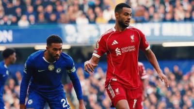 ليفربول يفقد صدارة البريميرليج بخسارة قاتلة من تشيلسي بنتيجة 1-2