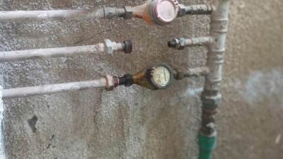 جهاز زايد يشن حملة لضبط وصلات المياه الخلسة بالحي الثالث عشر