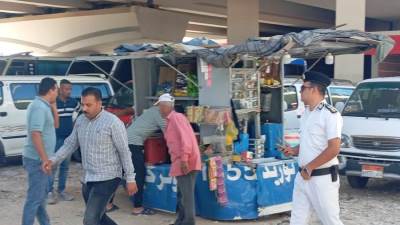 رئيس جهاز العاشر من رمضان: غلق وتشميع 31 محلًا ومصادرة 7 تروسيكلات