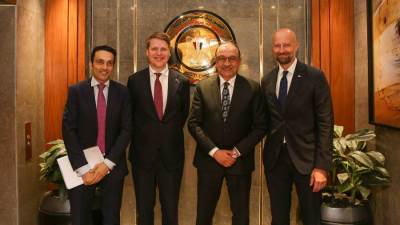 اتفاق بين مصر للألومنيوم وسكاتك النرويجية لإنشاء محطة طاقة شمسية بنجع حمادي