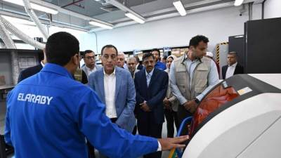 مدبولي: مجموعة العربي تمثل نموذجاً رائداً في توطين الصناعة المصرية