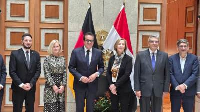 عبدالغفار: ننسق مع منظمة «فريدنزدورف» لتقديم العلاج للأطفال المصابين من غزة