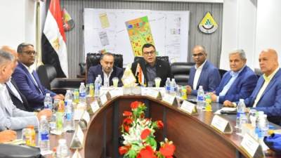 وزير الإسكان: 7 مليارات جنيه حجم الاستثمارات بمدينتي ناصر وأسيوط الجديدتين