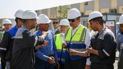 مضاعفة الطاقة الإنتاجية لـ"مصنع بلوكات الأنود الكربونية" إلى 250 ألف طن سنويًا