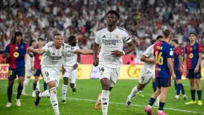 أسعار قياسية لتذاكر الكلاسيكو بين ريال مدريد وبرشلونة