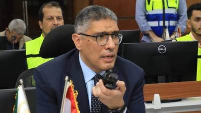 محافظ الجيزة يتابع انتظام مواقف السرفيس ومحطات الوقود