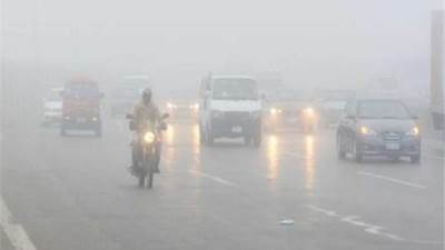 شبورة كثيفة بهذه المناطق.. الأرصاد تُحذر من طقس الغد الثلاثاء