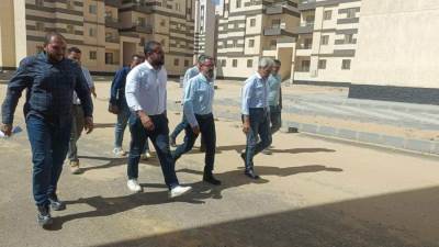 رئيس جهاز العبور الجديدة يتفقد مشروعات الإسكان بالمرحلتين الخامسة والسادسة