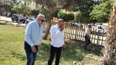 المشرف على مدن جنوب الصعيد يتابع مشروعات مدينة طيبة الجديدة