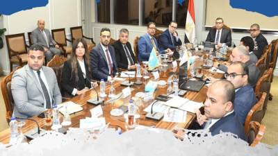 «الشربيني» يتابع سير عمل «التخطيط والمشروعات» وموقف طرح الفرص الاستثمارية بالمدن الجديدة