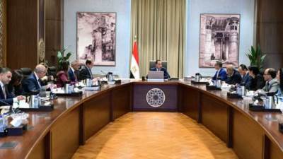 "مدبولي" يبحث فرص الاستثمار المشتركة مع عدد من الدول العربية