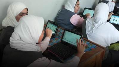 التعليم ضوابط استلام التابلت المدرسي للصف الأول الثانوي