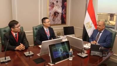 عصمت: إضافة 2500 ميجاوات سنوًيا من "الطاقة الشمسية والرياح" إلى الشبكة الموحدة