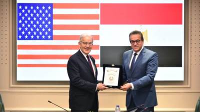 وزير الصحة: مصر بيئة خصبة لجذب الاستثمارات الصحية والشراكات الدولية