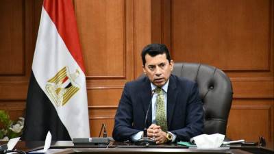 وزير الرياضة يعلن تشكيل اللجنة المؤقتة لإدارة نادي الإسماعيلي