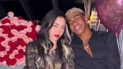 لامين يامال يُعلن رسمياً انفصاله عن نيكي نيكول