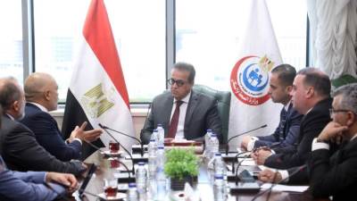 وزير الصحة: تعزيز تغطية شبكات الاتصالات داخل المنشآت والوحدات الصحية