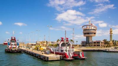 ميناء دمياط يسجل أكثر من 3200 حركة شاحنات دخولًا وخروجًا خلال يوم