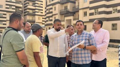 محمود مراد يشدد على تكثيف المتابعة الميدانية لمشروعات الإسكان بالعبور الجديدة