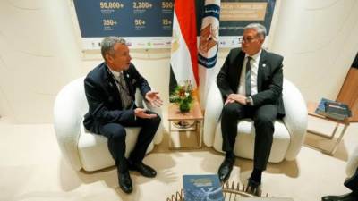 "إكسون موبيل العالمية" تبحث عن الغاز غرب حقل ظهر