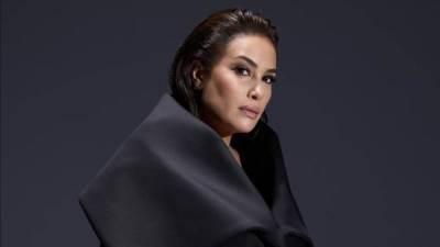 بالأسود.. هند صبري تخطف الأنظار بإطلالة أنيقة وجريئة