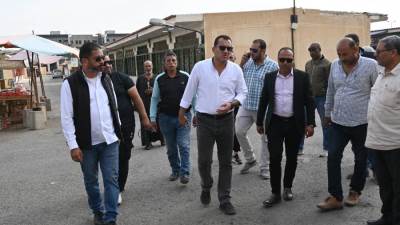 «عبد اللاه» يتفقد أعمال تطوير سوق مجلس الأمناء بالعاشر من رمضان