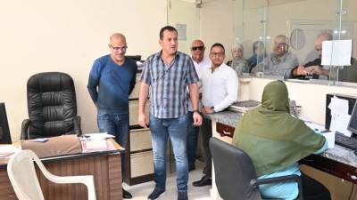 رئيس جهاز العاشر يشدد على تسريع إنهاء معاملات المواطنين داخل شبكة المياه