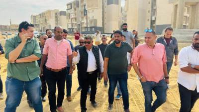 ياسر عبد الحليم يتفقد مشروعات مدينة حدائق أكتوبر 