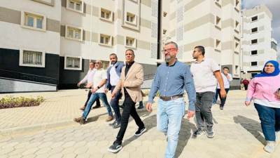 قيادات «المجتمعات العمرانية» تتفقد مشروعات الإسكان الأخضر بالعبور الجديدة 