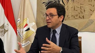 وزير الثقافة يوجّه بصرف تعويضات لضحايا حادث طريق إسنا من أبناء أسوان