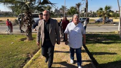 رئيس جهاز 6 أكتوبر يتفقد المشروعات بالقطاع الشرقي ويشدد على رفع المخلفات