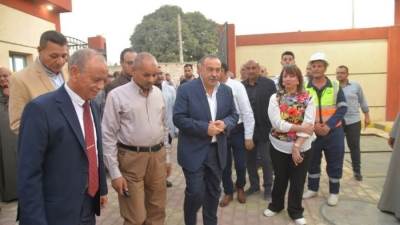 محافظ أسيوط ورئيس شركة المياه يتفقدان التشغيل التجريبي لمحطة أولاد إبراهيم 