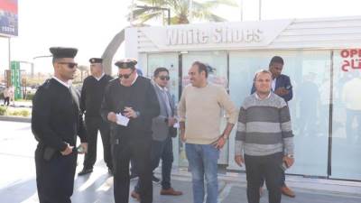 رئيس جهاز الشيخ زايد: غلق وتشميع 15 محلًا مخالفًا بالممشى السياحي